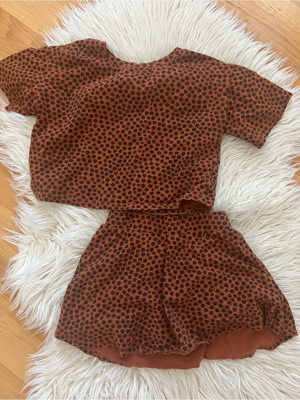 GAP Kids Rust Brown Set with Black Floral Pattern